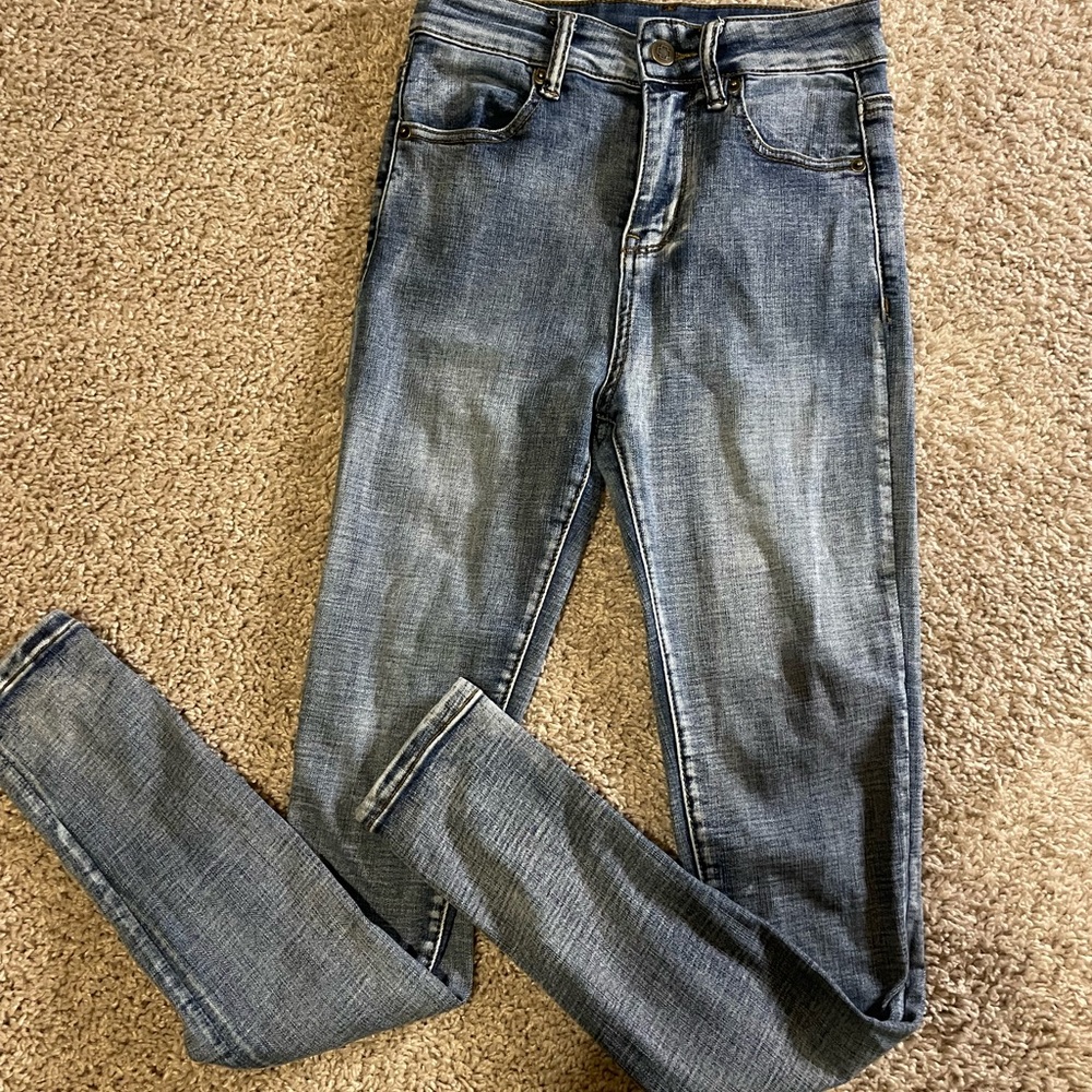So iLL Jeans